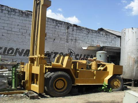 Empilhadeira, marca Hoister , de 18 ton de fechamento a diesel