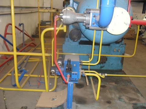 Extrusora de Alumínio marca Delta para Tarugo de 4 polegadas.