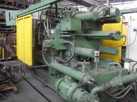 Injetora de Alumínio marca Russa de 280 ton