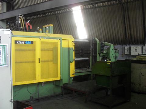 Injetora de Alumínio, marca Triuzzi de 480 ton